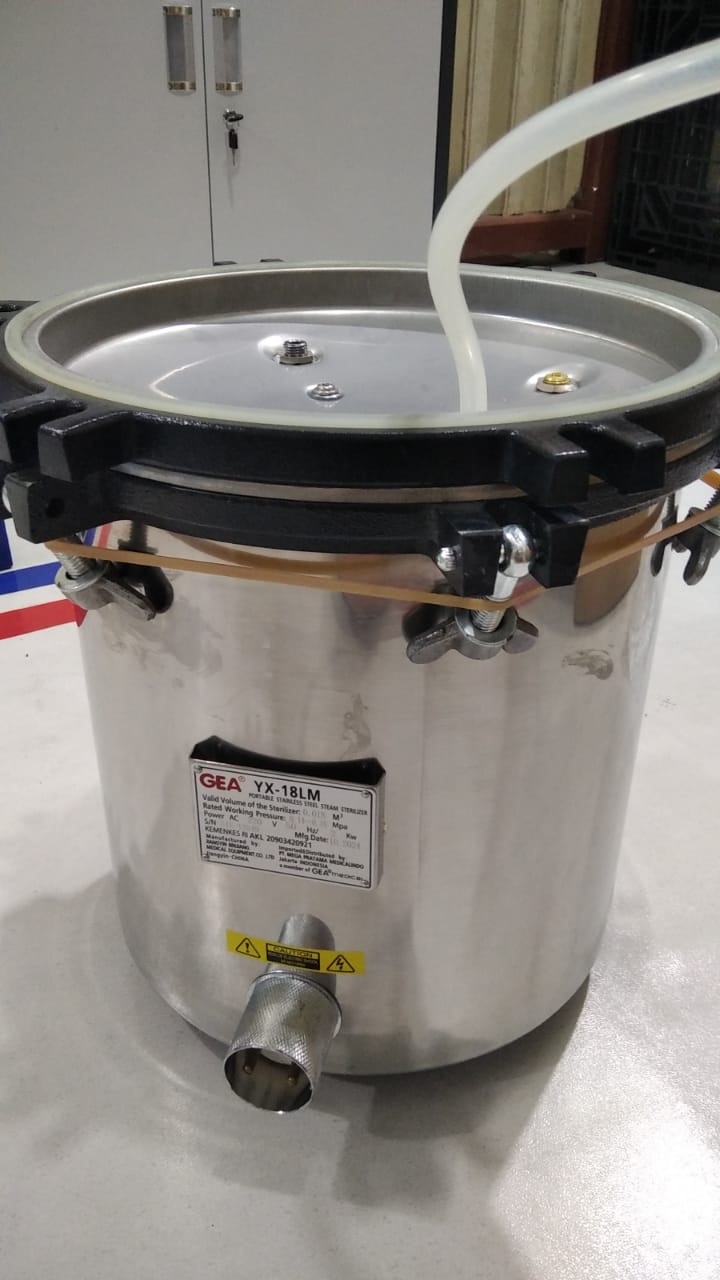 GEA AUTOCLAVE 18 LITER NON TIMER YX-18LM